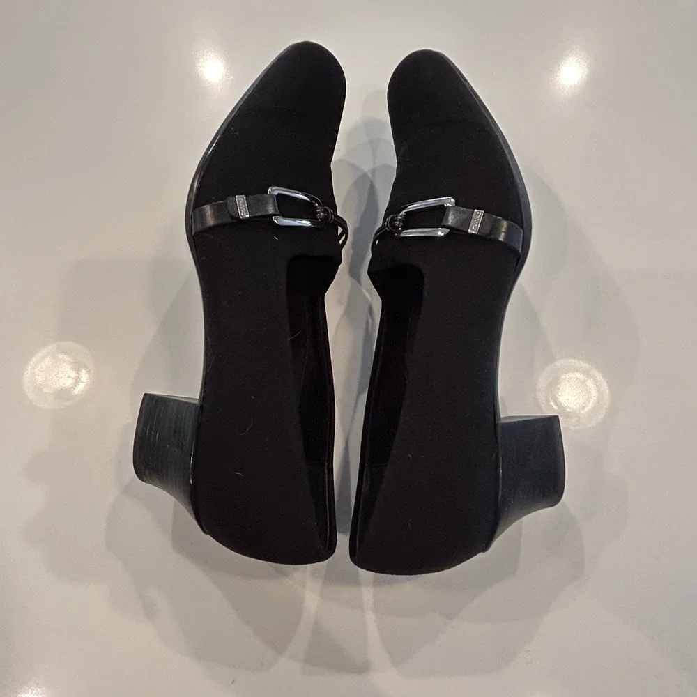 Munro Cindy Block Heel Pump Shoes Sz 9.5 Narrow Black Stretch Fabric Slip Ons
